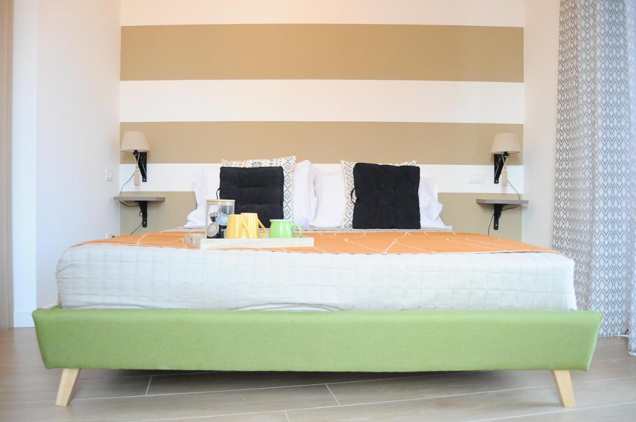 The Corner 180 Suite Cosenza Dış mekan fotoğraf